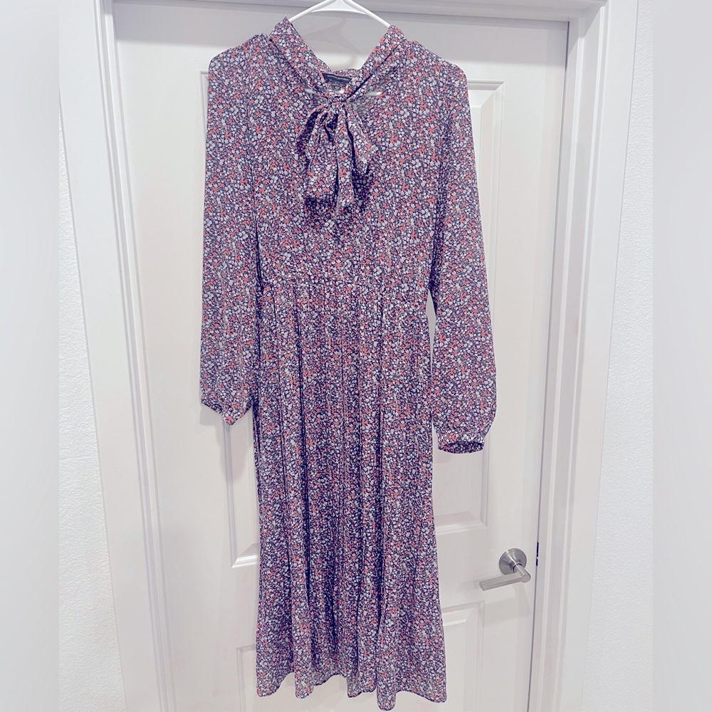 Banana Republic Bow Neck Dress